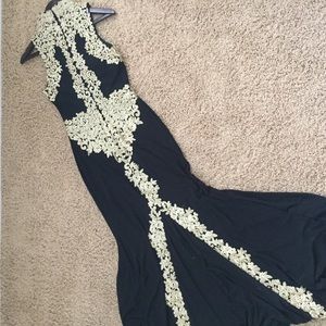Black evening gown with gold appliqué details sz 6